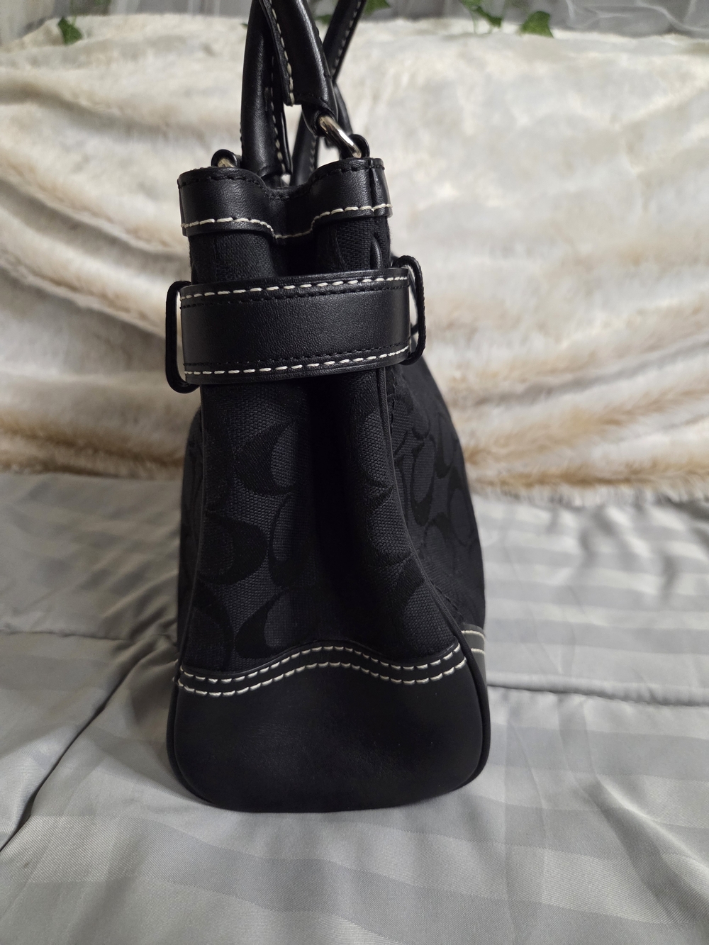 Coach Hampton Black Signature Canvas Satchel - Picture 4 of 13